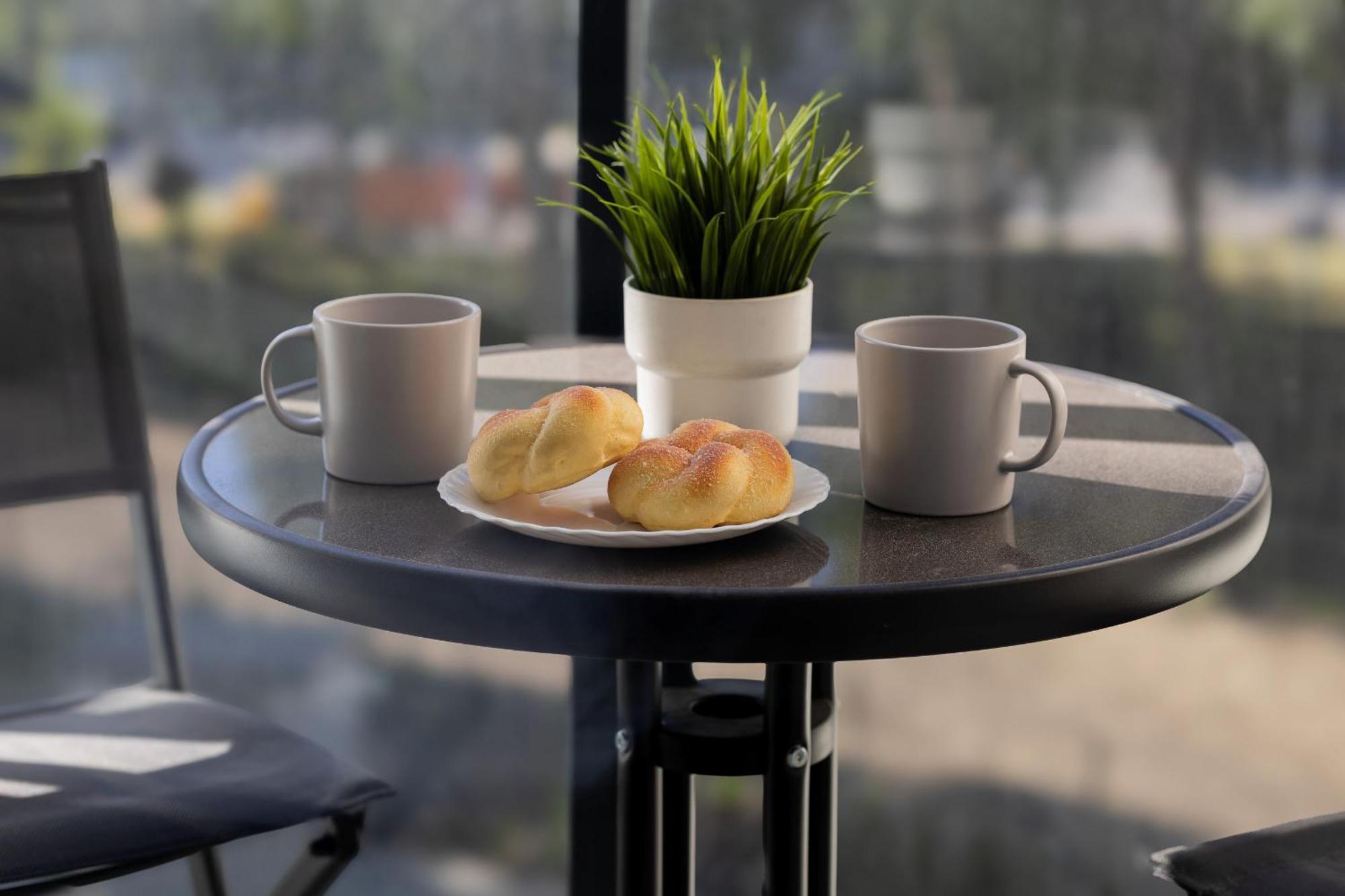 Modern Studio Zupnicza With Parking By Renters Warszawa