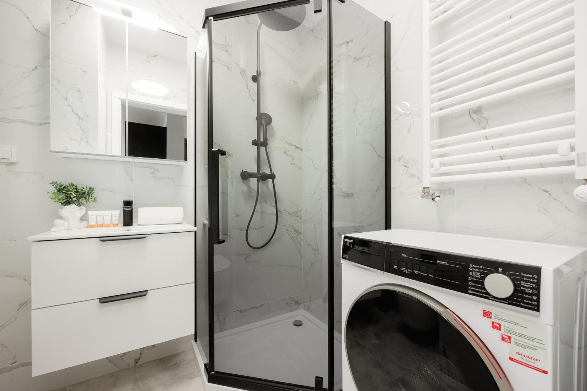 Modern Studio Zupnicza With Parking By Renters *