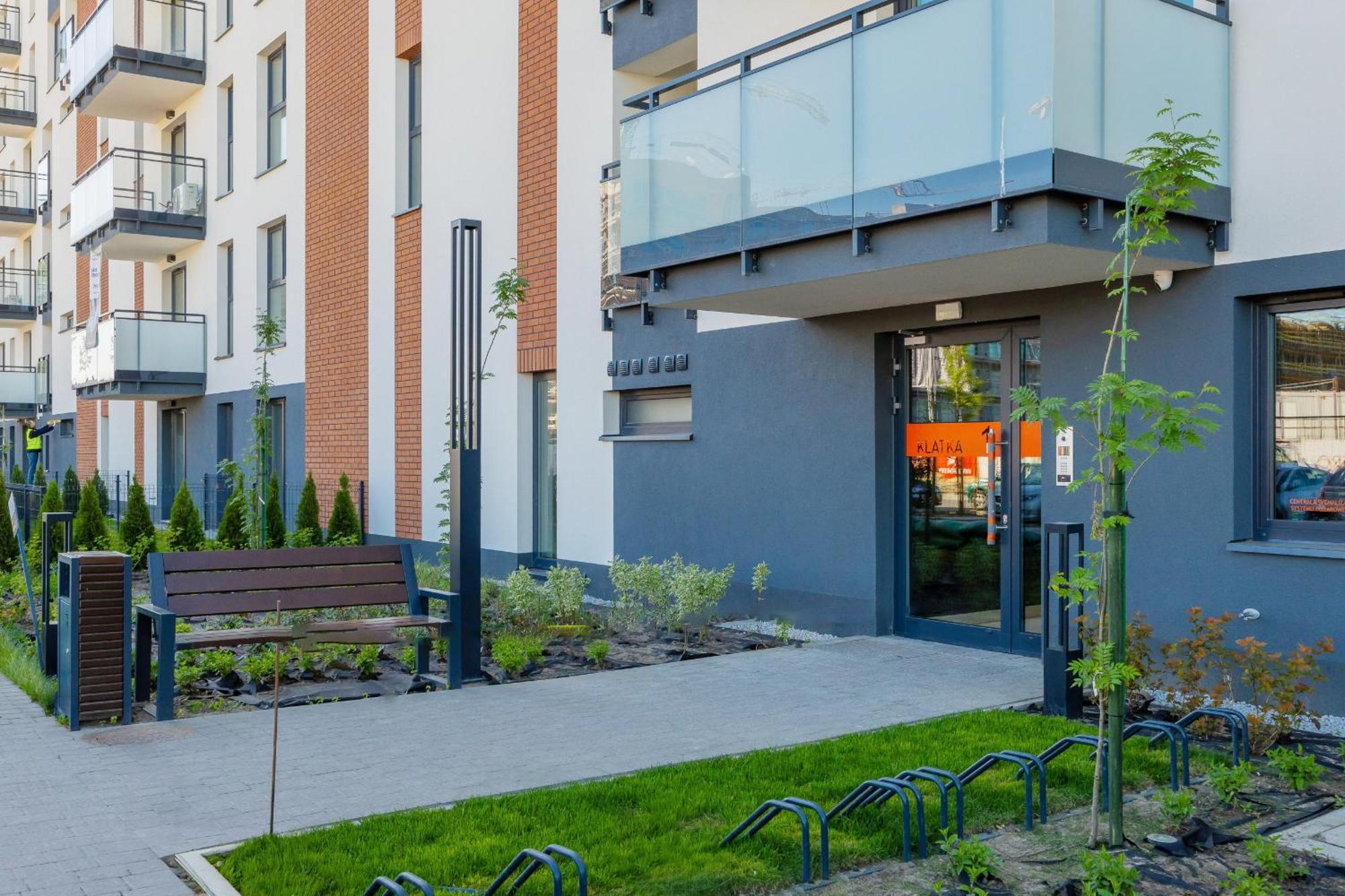 Modern Studio Zupnicza With Parking By Renters Apartament Warszawa